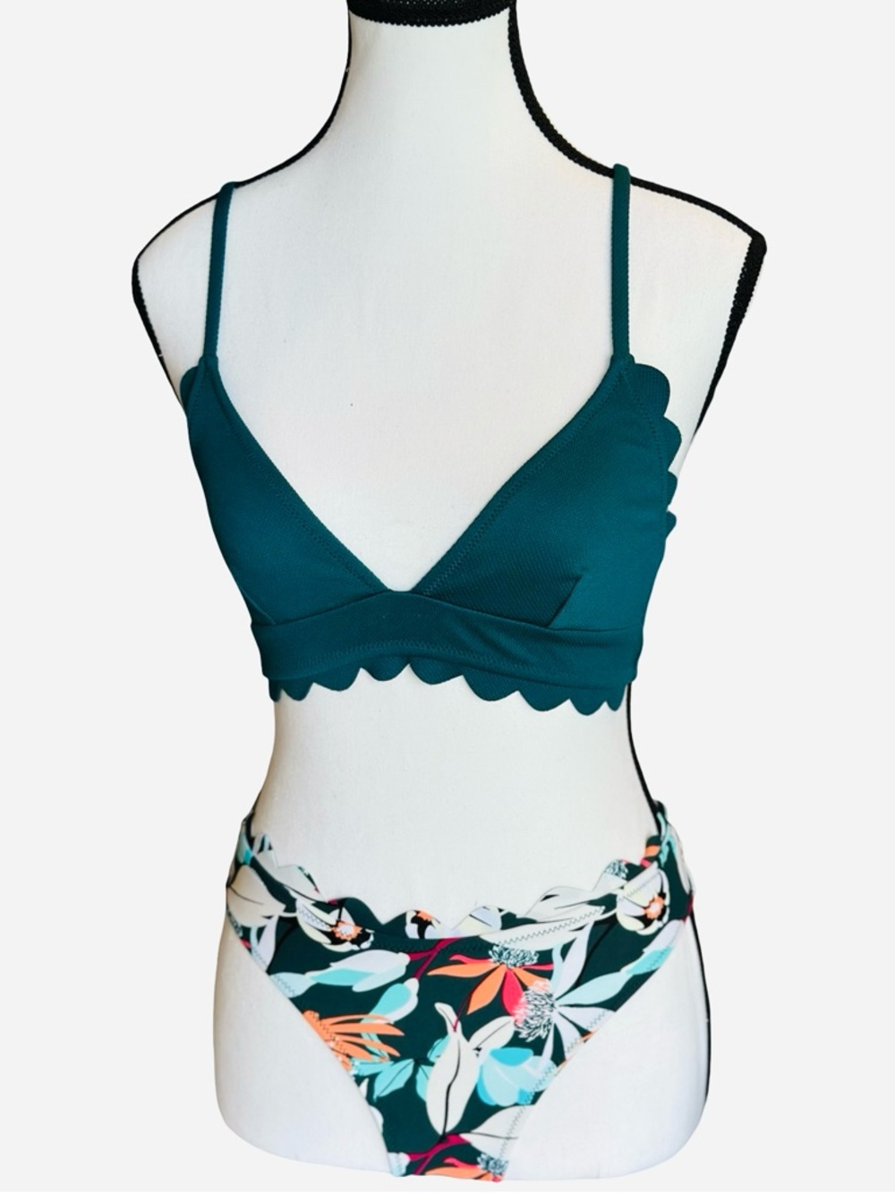 Women’s Dark Teal Scallop Trim Bikini Top & Floral Bottom - S, New (Never Worn)